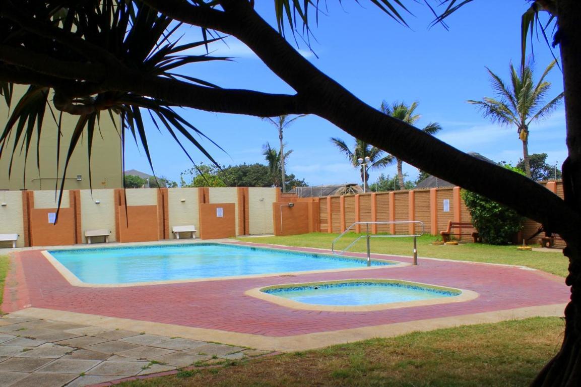 Sea Wave Holidays - Stella Maris Amanzimtoti Extérieur photo